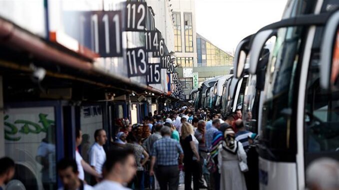 turkiyede-27-milyon-kisi-iller-arasi-goc-etti-en-fazla-goc-alan-ve-goc-veren-iller-belli-oldu-HVUlrOrh.jpg